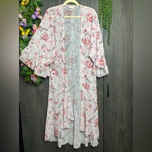 °💙2/$40💙Peach Love California Kimono Duster Printed  Size Medium